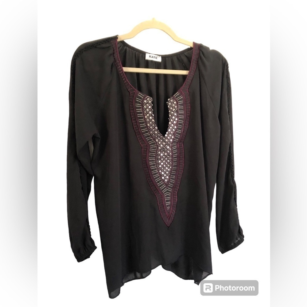 Kate black long sleeve sequin and embroidery accent blouse size medium